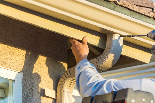 Aluminum Rain Gutter Service in Anderson