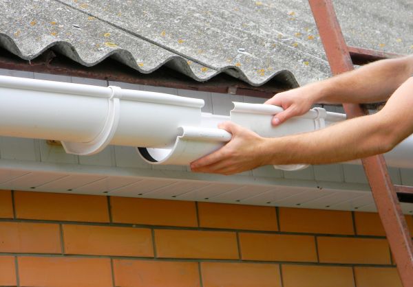 Cost of Gutter Hanging in Anderson